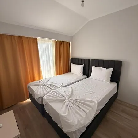 Okurcalar 126 M Havuzlu Iki Yatak Odali Appartement Alanya