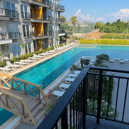 Okurcalar 126 M Havuzlu Iki Yatak Odali Alanya