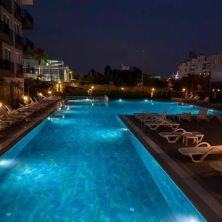Appartement Okurcalar 126 M Havuzlu Iki Yatak Odali