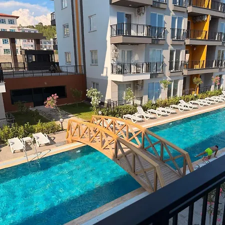 Okurcalar 126 M Havuzlu Iki Yatak Odali